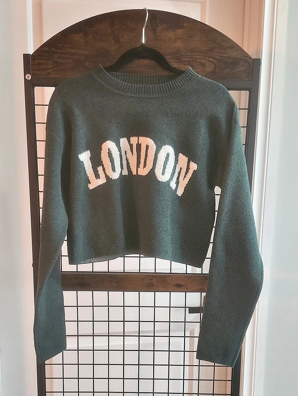 Cropped Crewneck Sweater in Green